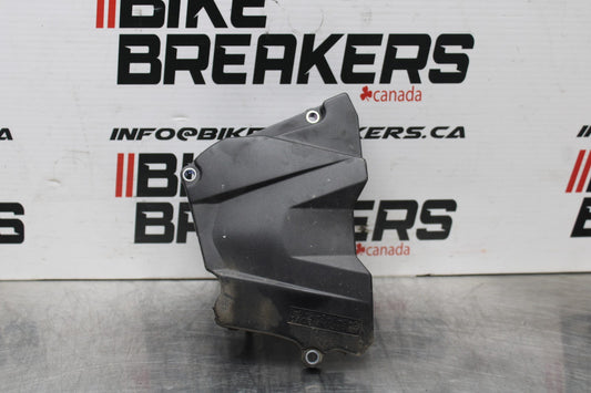 03-05 YAMAHA YZF R6  ENGINE SPROCKET COVER BB793