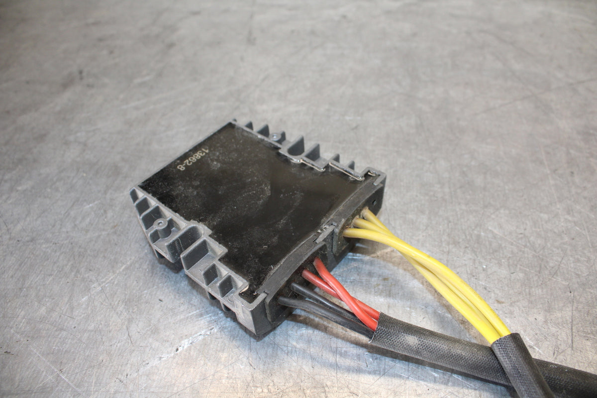 01-06 TRIUMPH TIGER 955I RECTIFIER VOLTAGE REGULATOR BB693