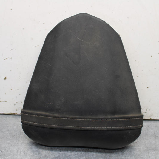 08-16 YAMAHA YZF R6 REAR BACK PASSENGER TANDEM SEAT PAD SADDLE PILLION BB636