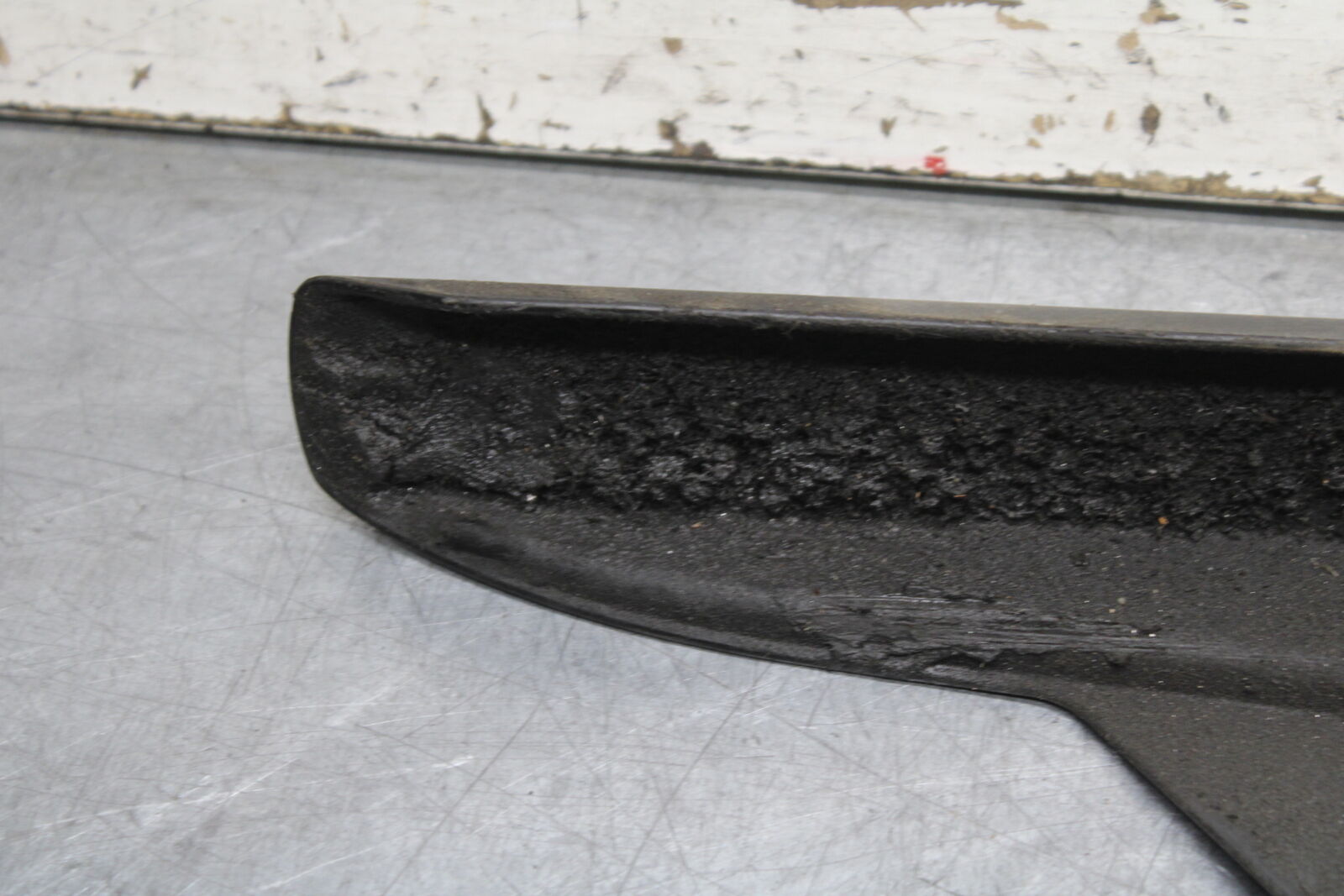 12-13 KAWASAKI Z1000 REAR BACK DRIVE CHAIN GUARD COVER SHIELD BB743