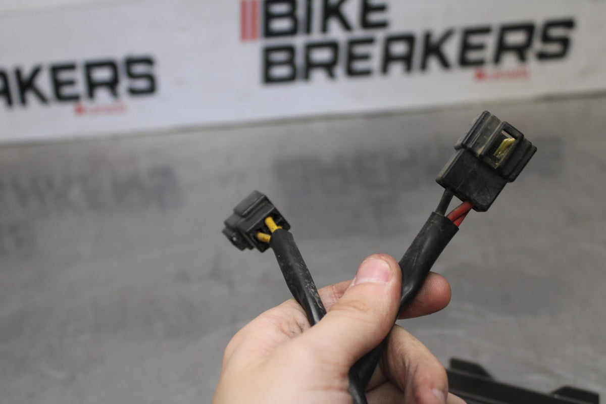 05-08 TRIUMPH SPEED TRIPLE 1050 RECTIFIER VOLTAGE REGULATOR BB933