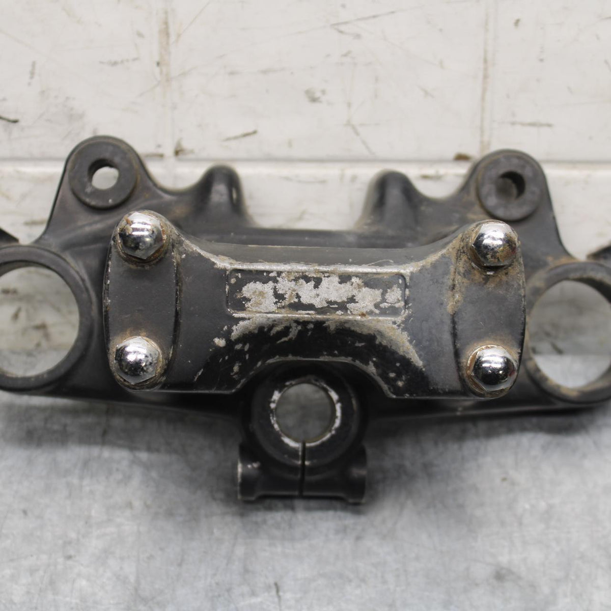 1982 Suzuki GS1100ES FORKS UPPER TRIPLE TREE CLAMP BB55