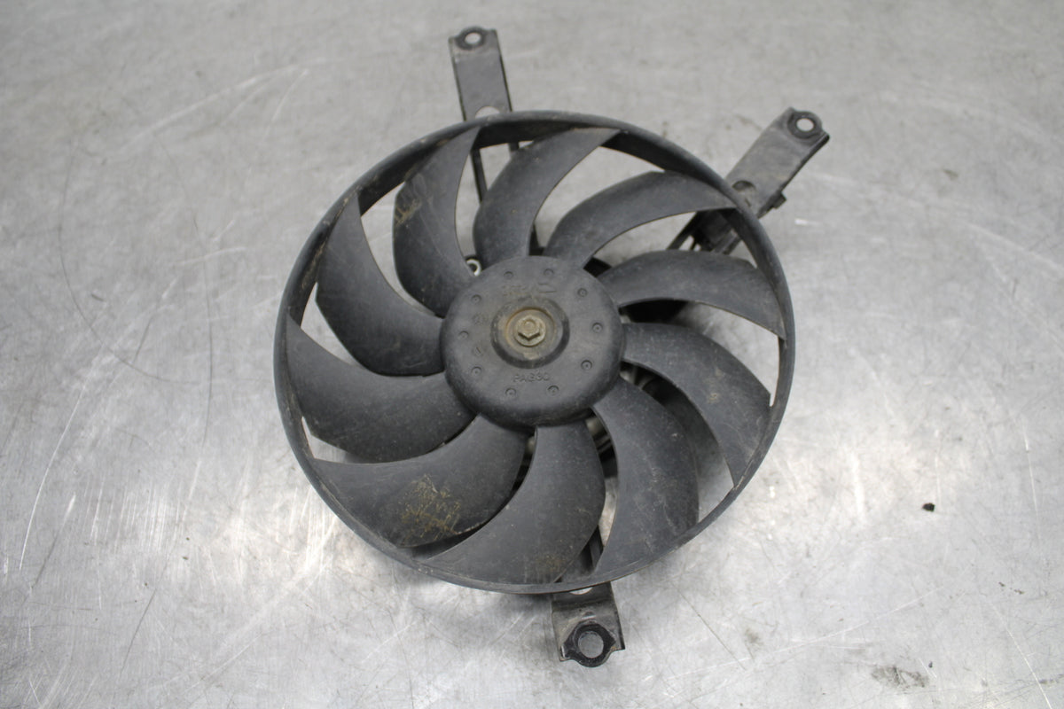 17-21 HONDA CBR1000RR SP RIGHT ENGINE RADIATOR COOLING FAN MOTOR BB681