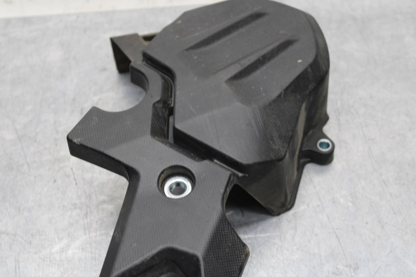 19-22 KAWASAKI Z400 ENGINE SPROCKET COVER BB586