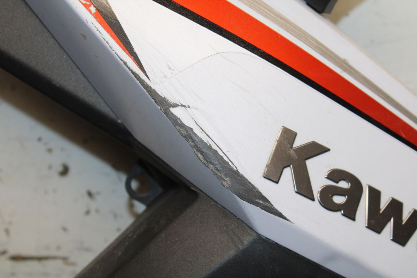 12-13 KAWASAKI Z1000 RIGHT FRONT UPPER MID SIDE FAIRING COWL PLASTIC BB743