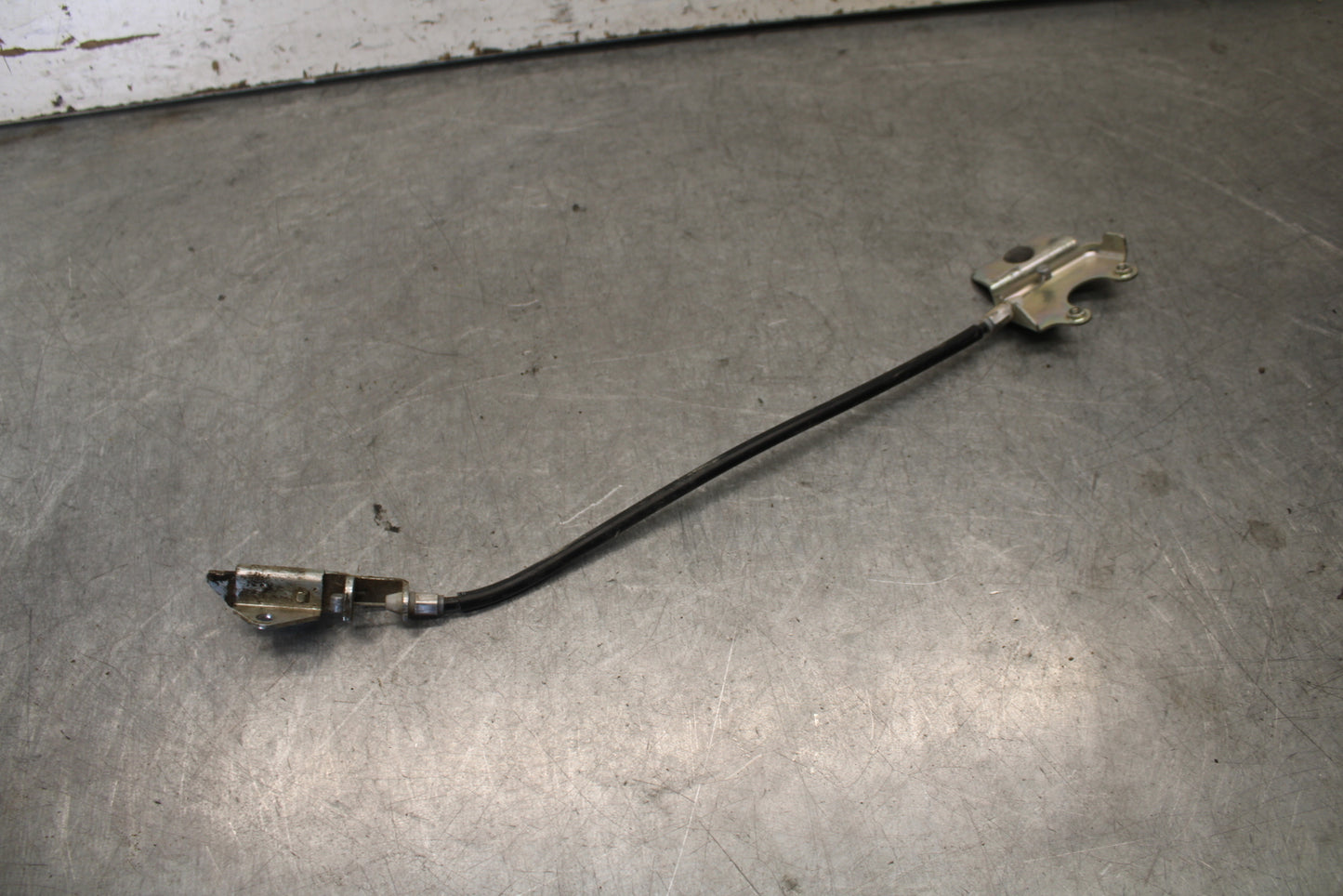 09-15 YAMAHA FZ6R REAR PASSENGER SEAT LATCH LOCK ASSEMBLY BB686