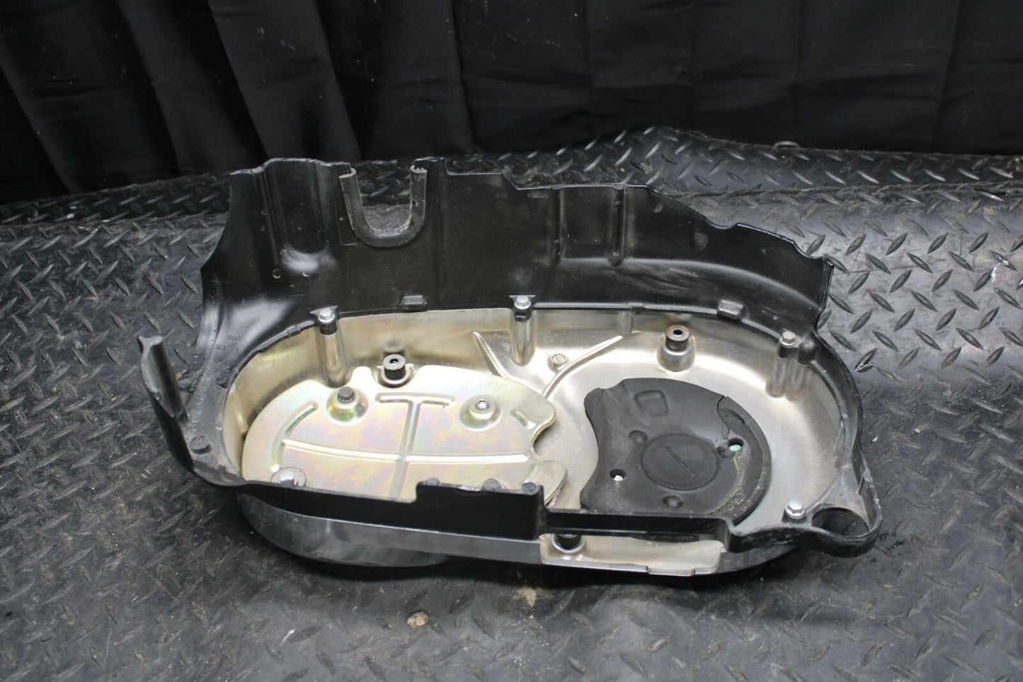 05-06 KAWASAKI VULCAN 1500 VN1500 CLASSIC ENGINE SPROCKET PTO COVER BB220