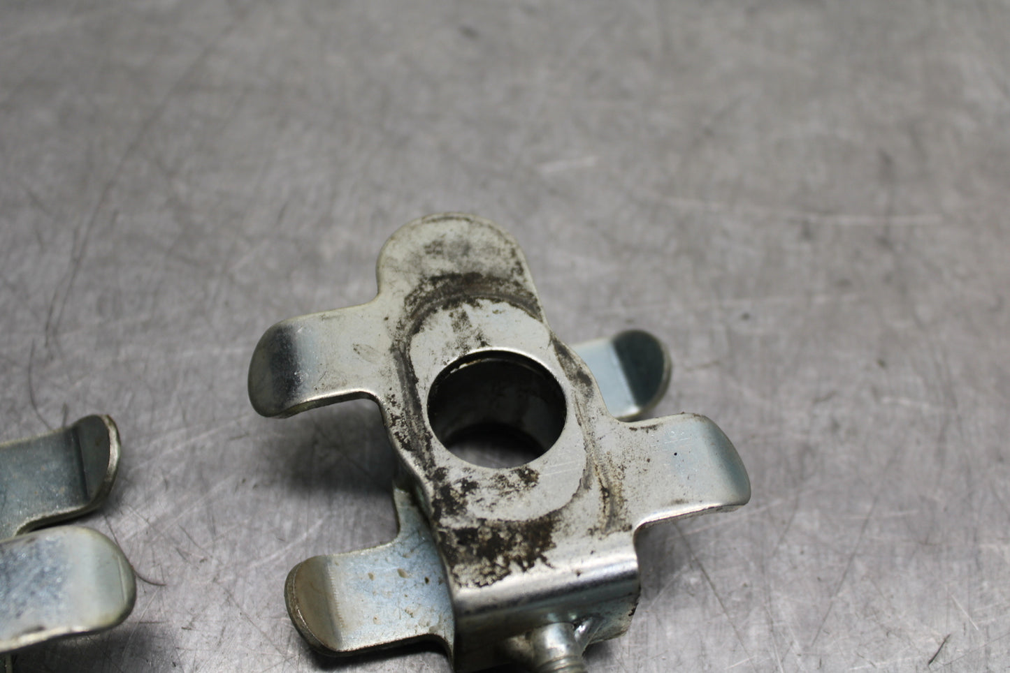 03 SUZUKI SV650S SWINGARM CHAIN TENSIONER ADJUSTMENT BRACKETS  BB130