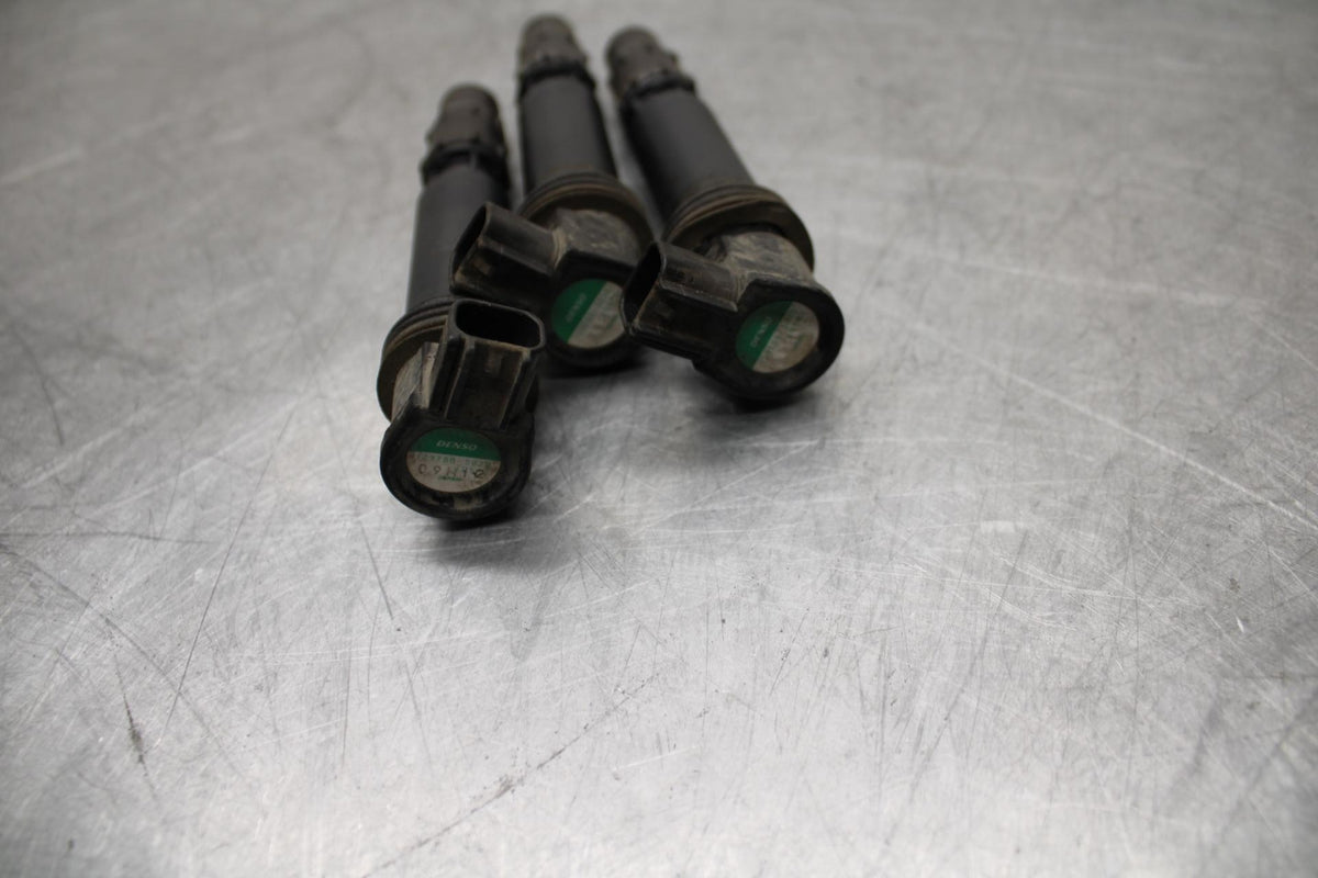 06-07 TRIUMPH DAYTONA 675 DAYTONA 675 IGNITION COILS COIL SPARK PLUG CAPS BB441