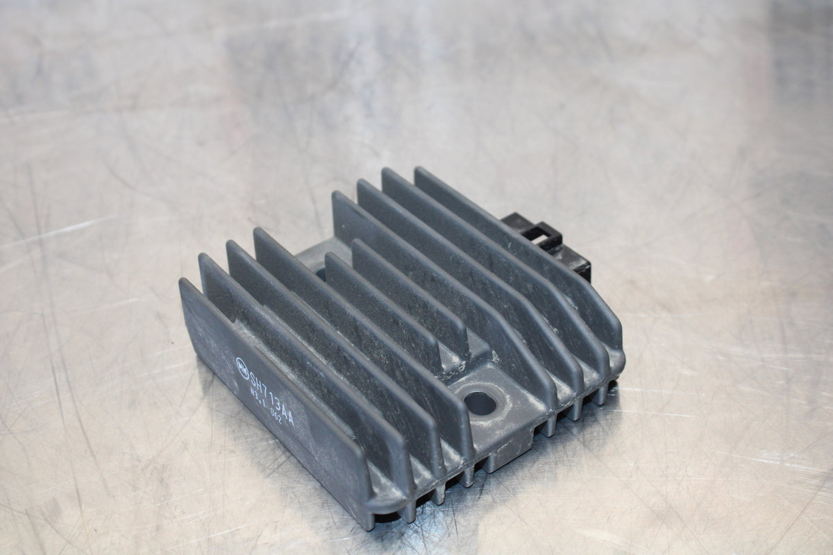 23 YAMAHA YZF R3 RECTIFIER VOLTAGE REGULATOR BB147