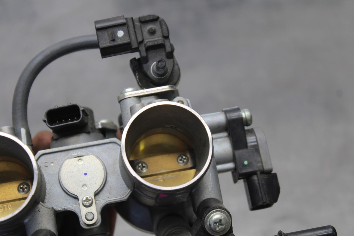 24-25 KAWASAKI ELIMINATOR 450 THROTTLE BODY BODIES BB869