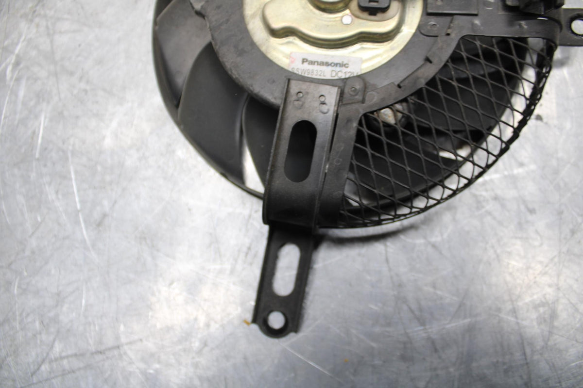 13 SUZUKI GSXR750 ENGINE RADIATOR COOLING FAN BB474