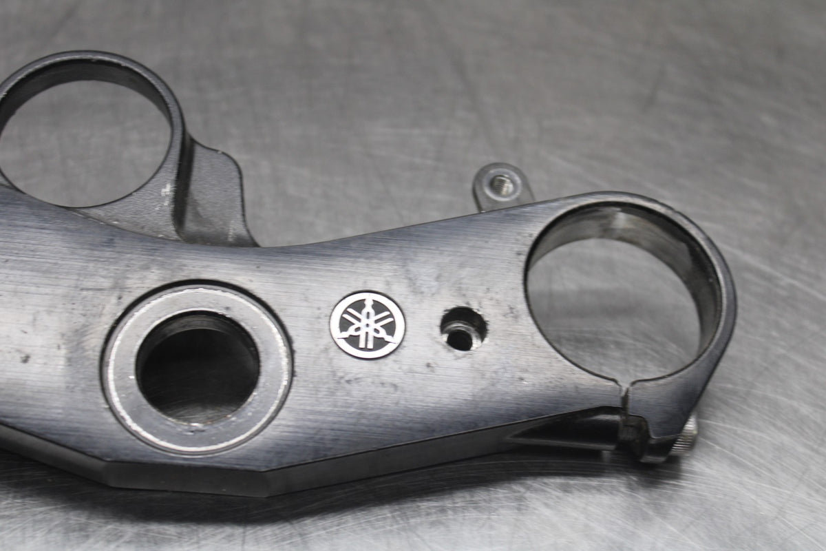 08-16 YAMAHA YZF R6 FORKS UPPER TRIPLE TREE CLAMP BB929