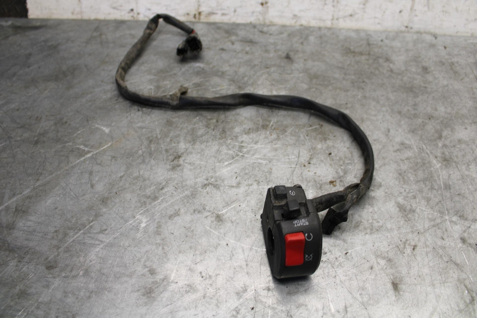 09-12 KAWASAKI NINJA ZX6R RIGHT CLIP ON HANDLE KILL OFF START SWITCH BB544