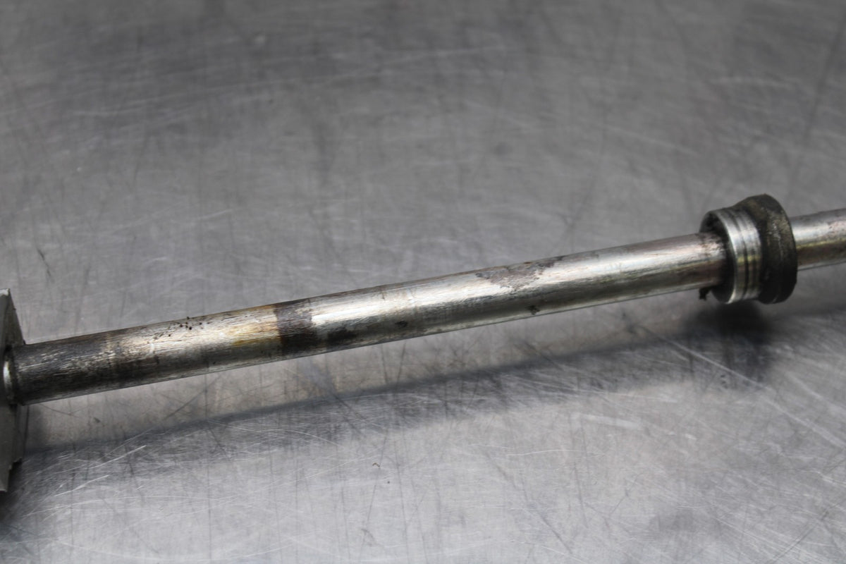13-16 KTM 390 DUKE REAR AXLE BACK WHEEL RIM PIVOT BOLT AXEL BB815
