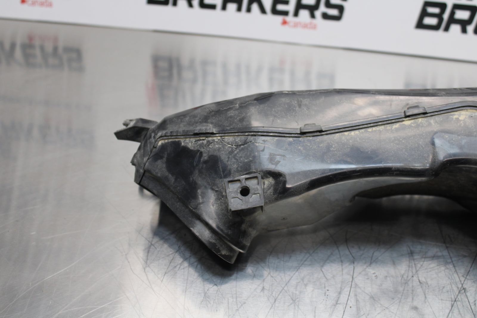 11 SUZUKI GSXR1000 RIGHT LEFT AIR INTAKE DUCTS BB142