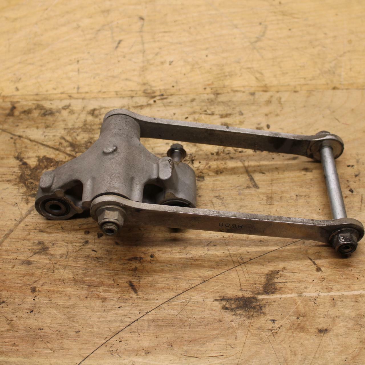 04-05 KAWASAKI NINJA ZX10R REAR DOGBONE SHOCK LINKAGE LINK BB322