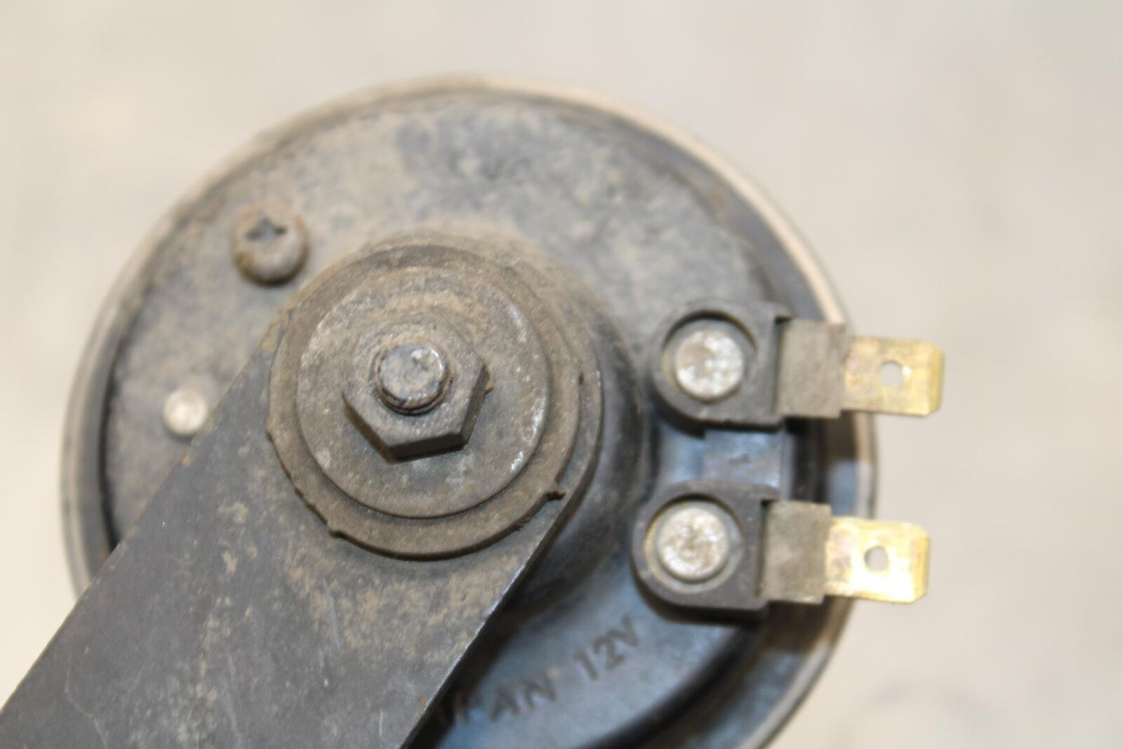 2011 Kawasaki Ninja ZX6R ZX600R HORN SIGNAL 27003-0061 BB587