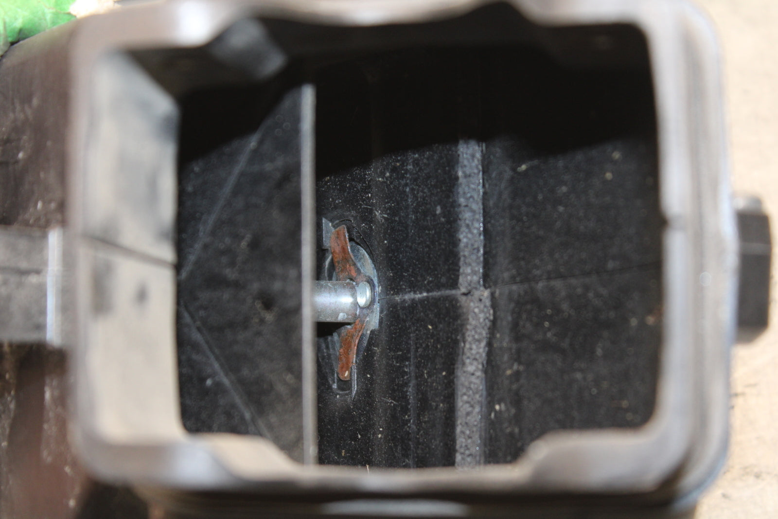 16 KAWASAKI NINJA ZX10R RAM AIR INTAKE TUBE DUCT 39045-0041 BB650