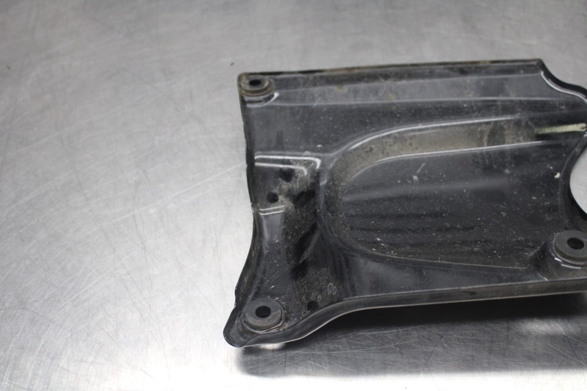 07 SUZUKI BOULEVARD M50 ENGINE SPROCKET SHAFT DRIVE COVER BB897