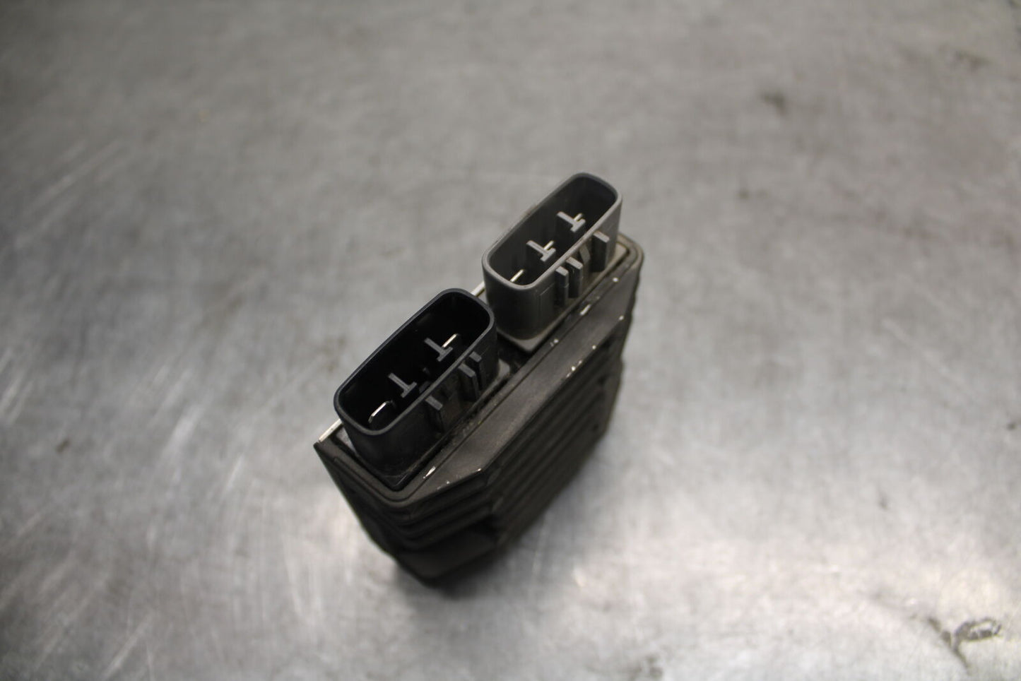 07-08 YAMAHA YZF R1 RECTIFIER VOLTAGE REGULATOR  BB675