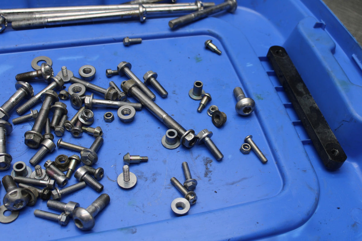 14 TRIUMPH STREET TRIPLE ABS MOUNTING BOLTS HARDWARE MOTOR SCREWS BB808