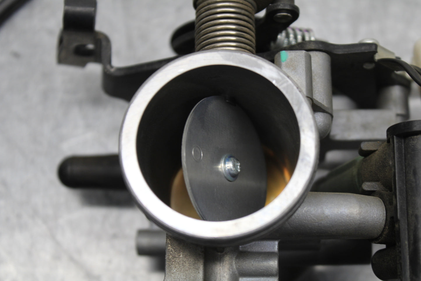 12-17 KAWASAKI NINJA 650 MAIN FUEL INJECTORS / THROTTLE BODIES BB129