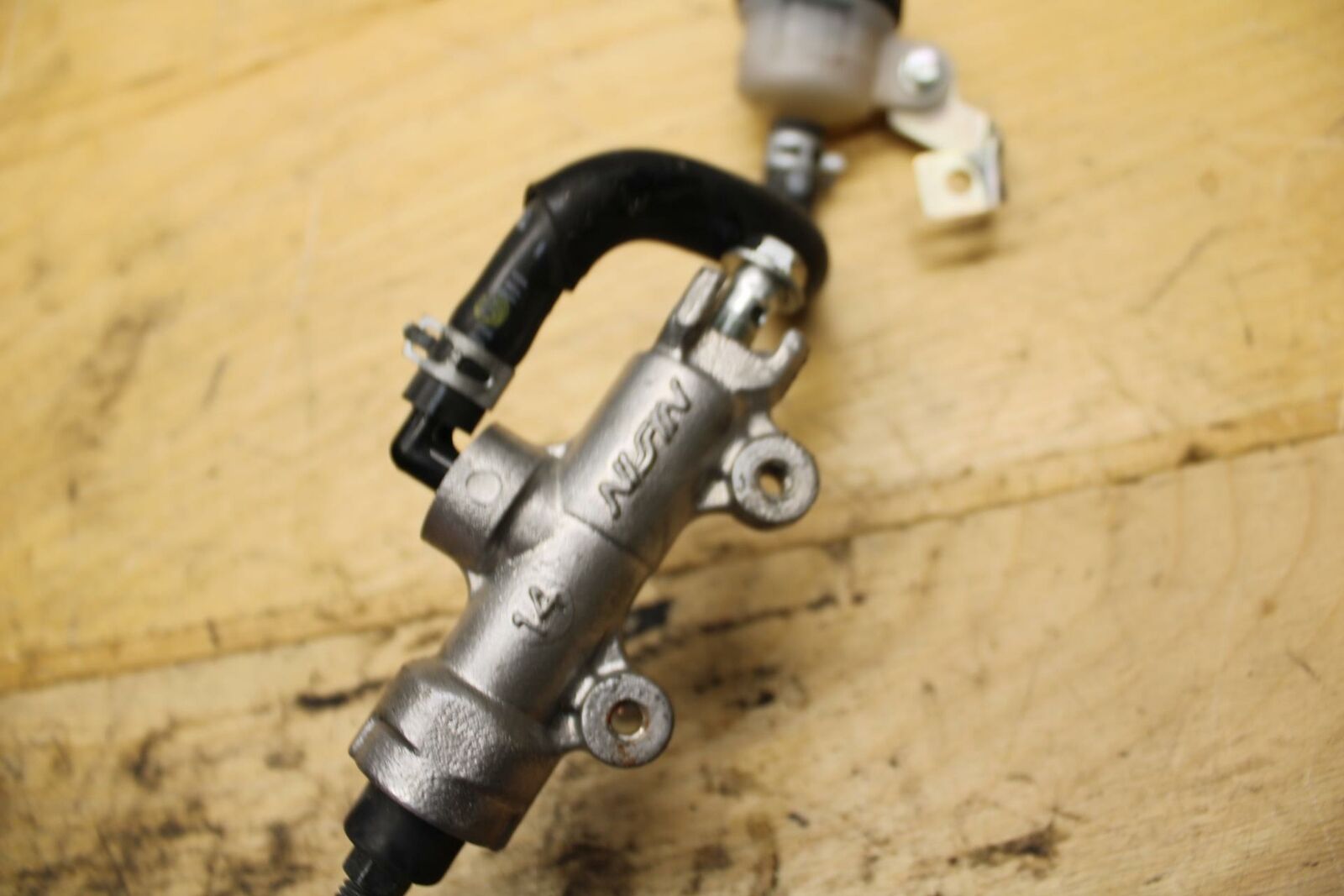 11-17 SUZUKI GSXR750 REAR BACK BRAKE MASTER CYLINDER W RESERVOIR BB320