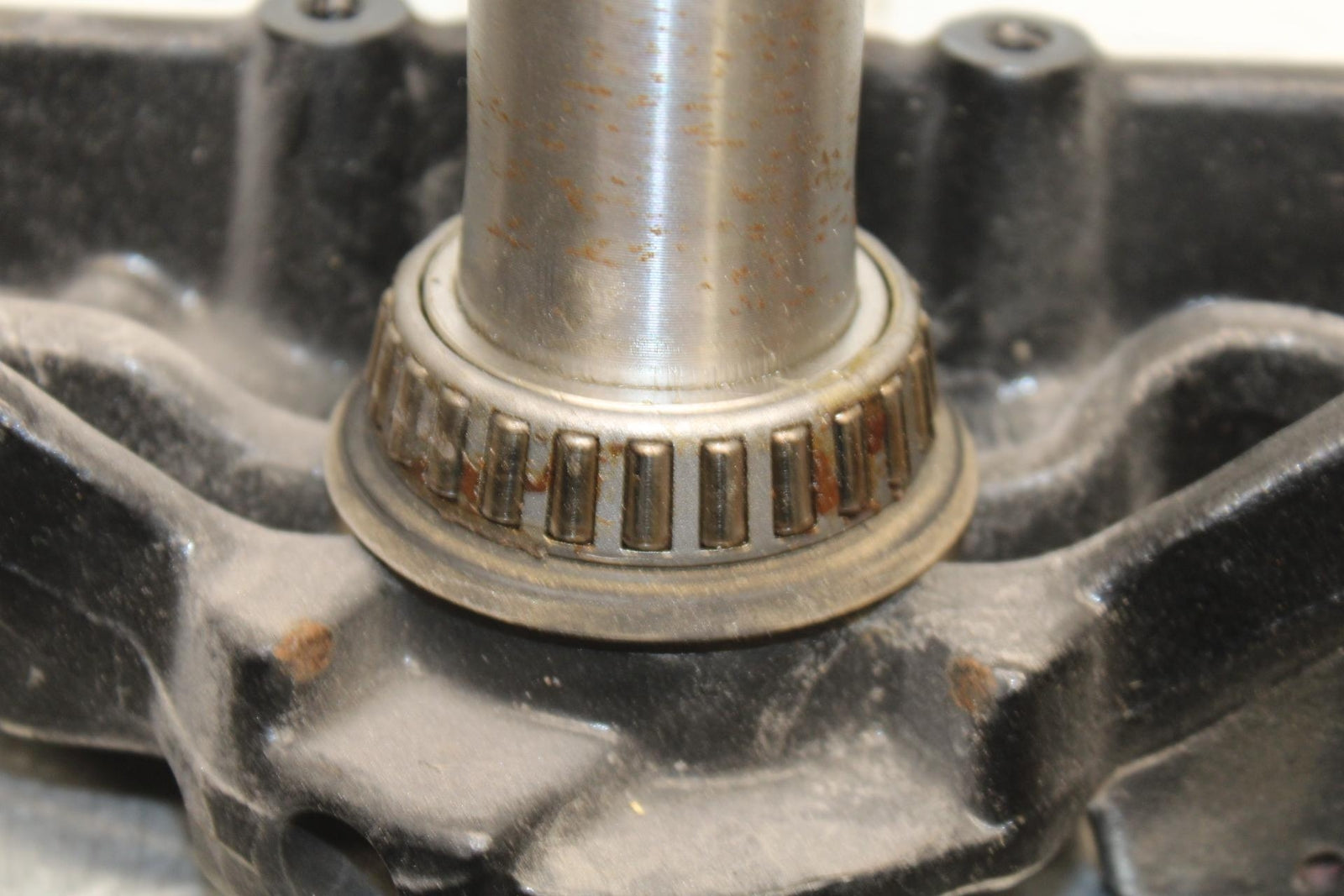 03-08 KAWASAKI VULCAN 1600 FRONT FORKS CLAMP LOWER TRIPLE TREE STEM BB616