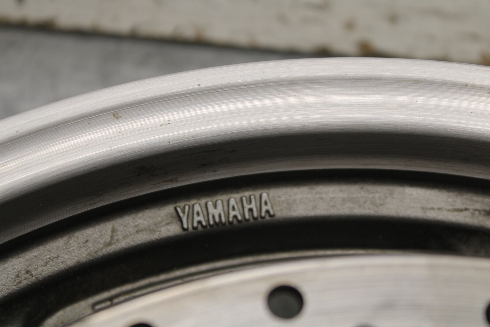 14-15 YAMAHA V STAR 1300 XVS1300CT TOURER FRONT WHEEL FRONT RIM BB722