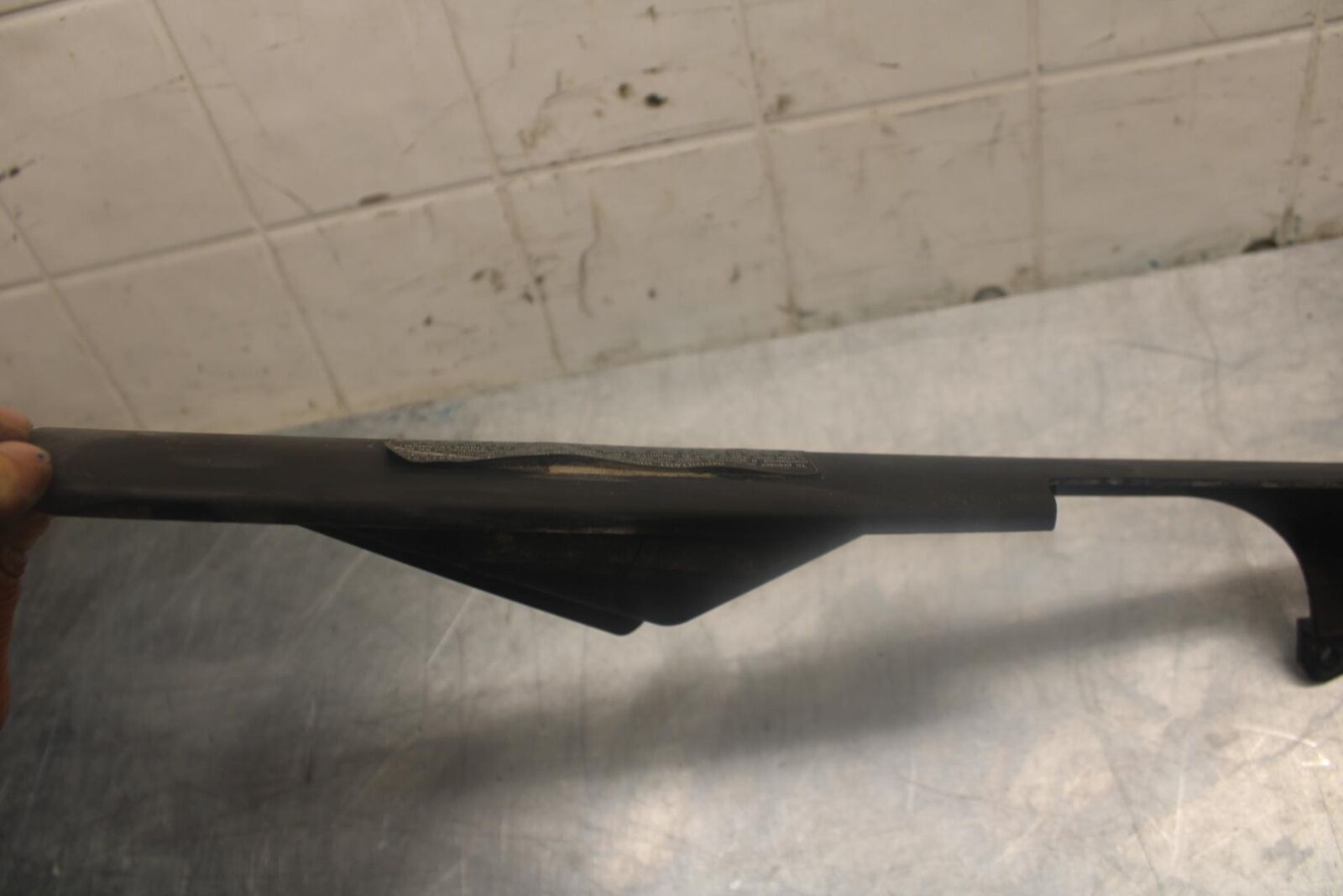 07-08 KAWASAKI NINJA ZX6R REAR BACK DRIVE CHAIN GUARD COVER  36014-0020 BB456