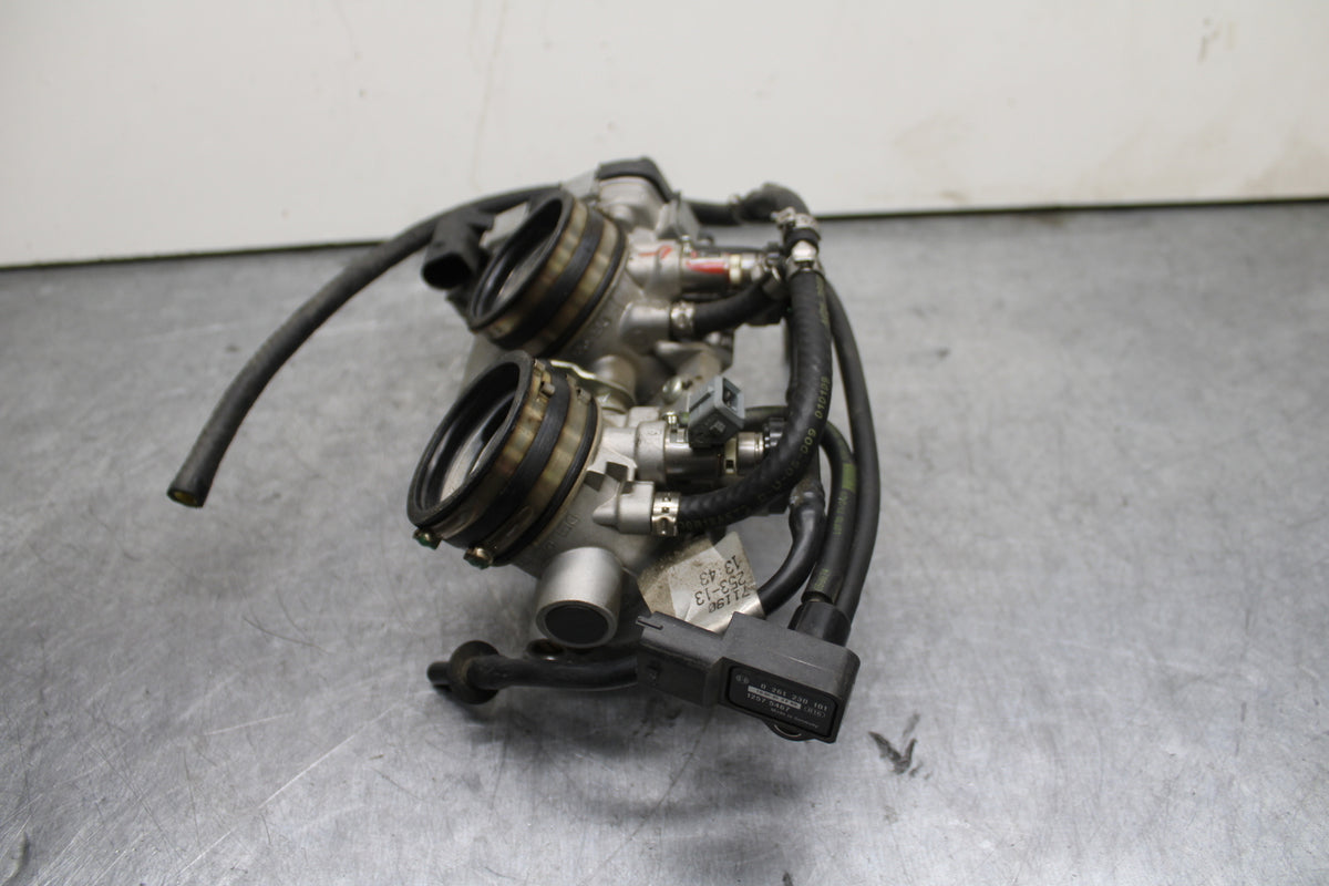 10-11 APRILIA RSV4 R MAIN FUEL INJECTORS / THROTTLE BODIES BB120