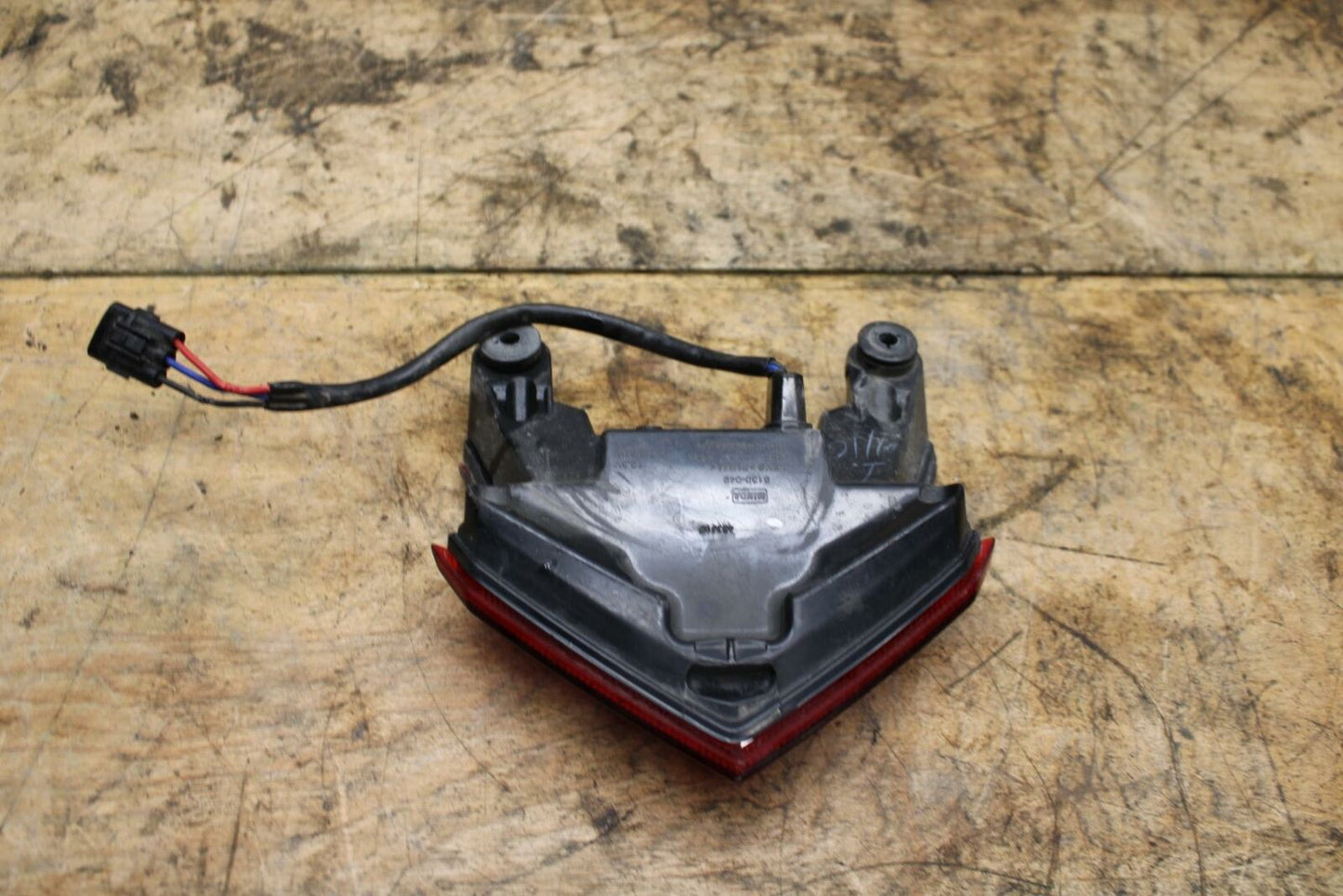 13-18 KAWASAKI NINJA ZX6R REAR TAIL TAILLIGHT BACK BRAKE LIGHT BB349