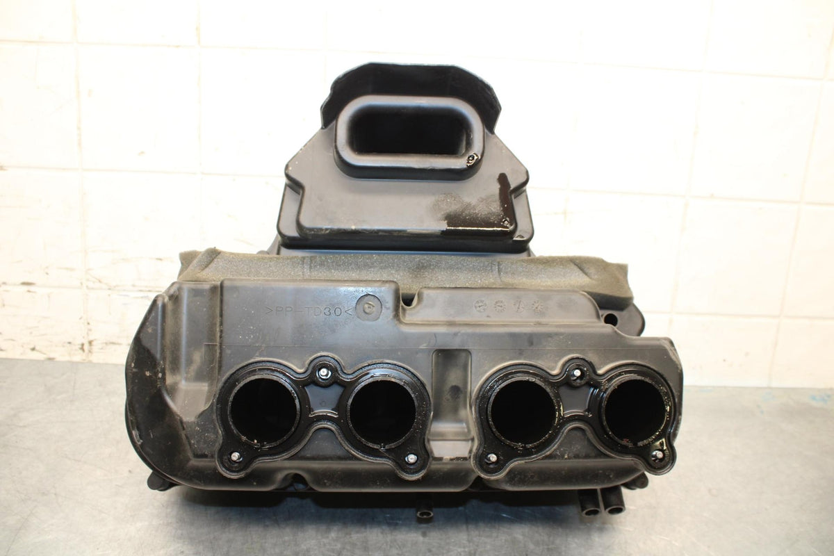 2012 Yamaha FZ8 AIRBOX AIR INTAKE BB550