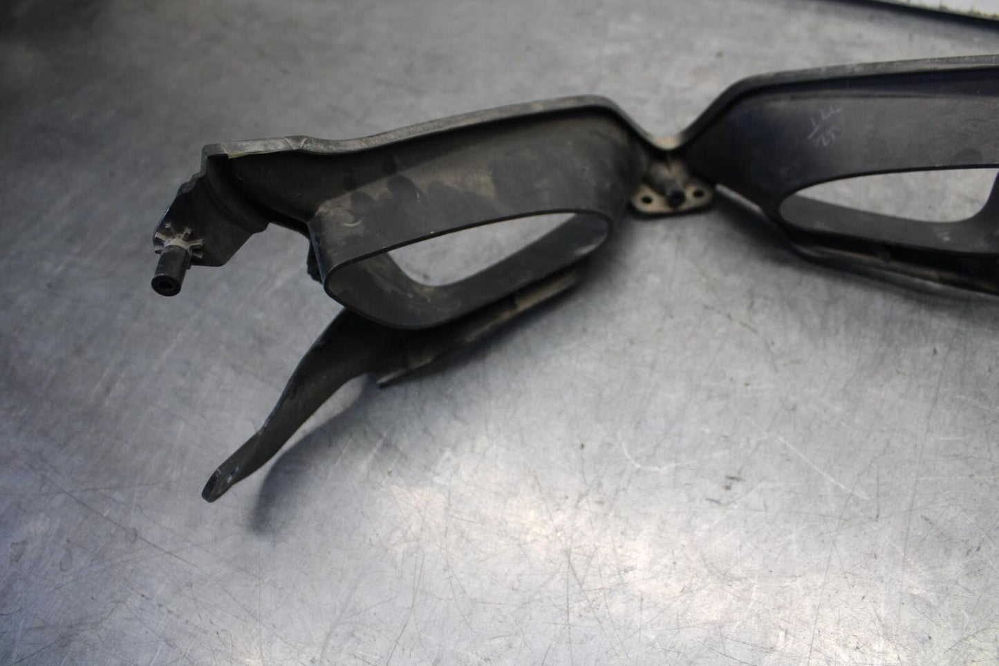 08-10 SUZUKI GSXR 600  FRONT CENTER COWL FAIRING BB101
