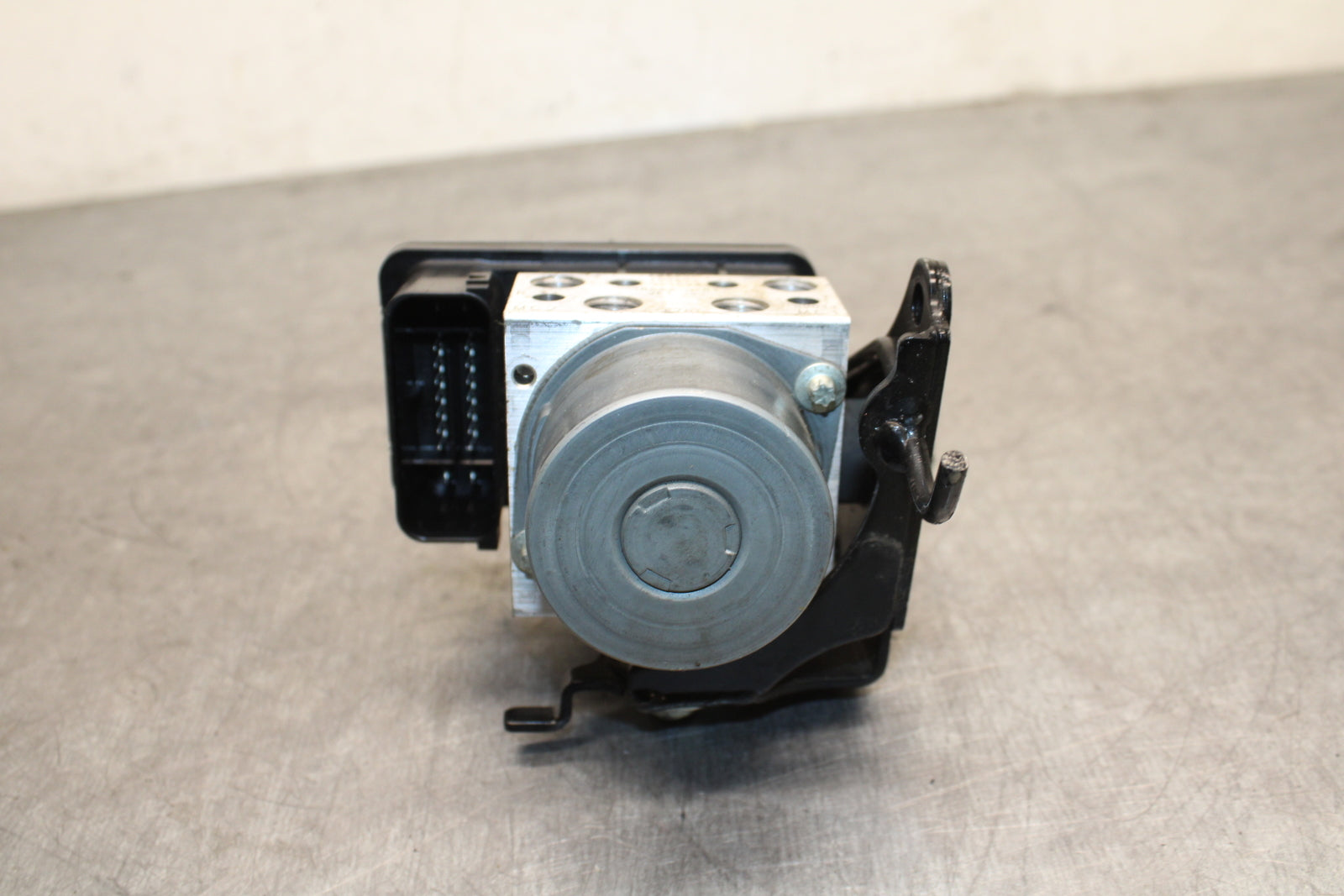 12-17 KAWASAKI NINJA 650 ABS PUMP UNIT MODULE BB129