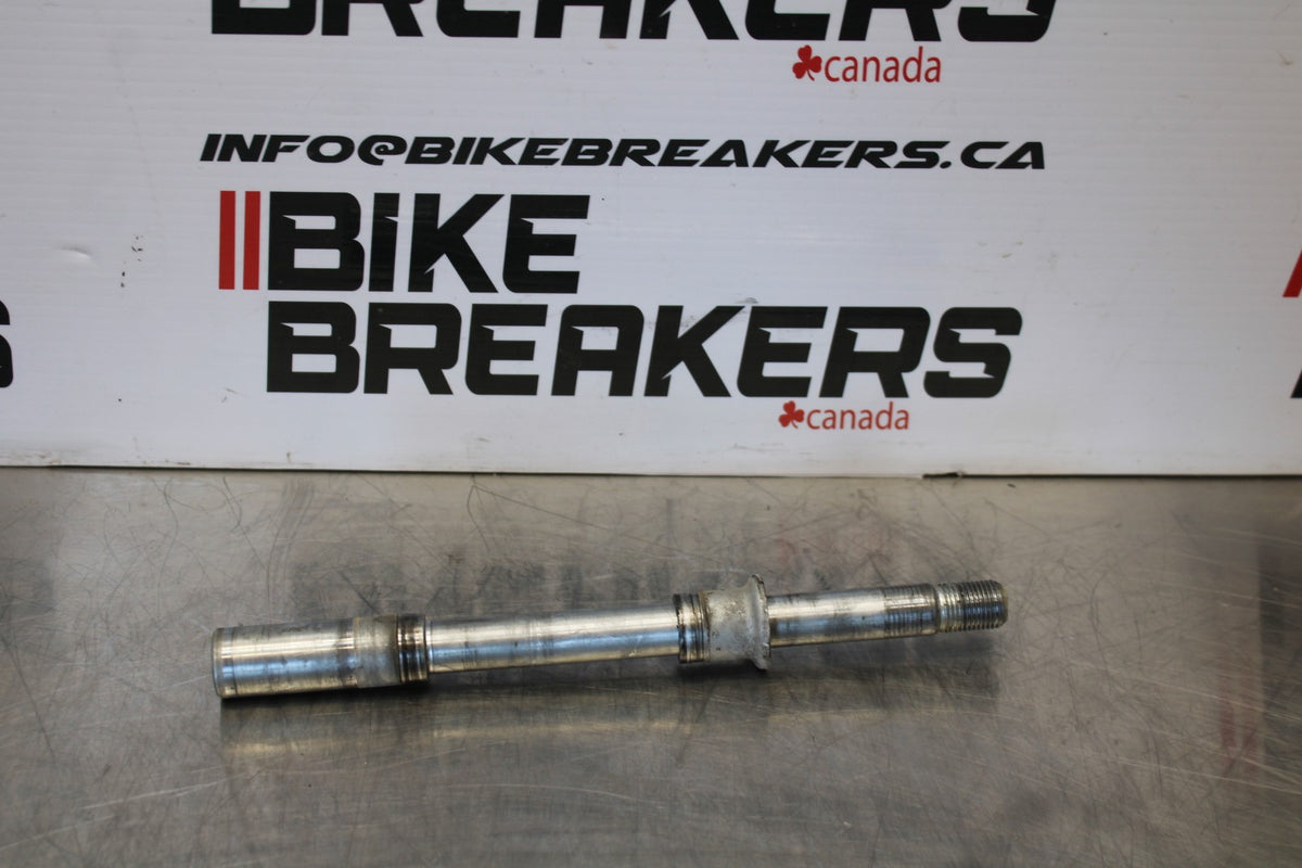 10 SUZUKI SV650 FRONT WHEEL RIM AXLE PIVOT BOLT BB181