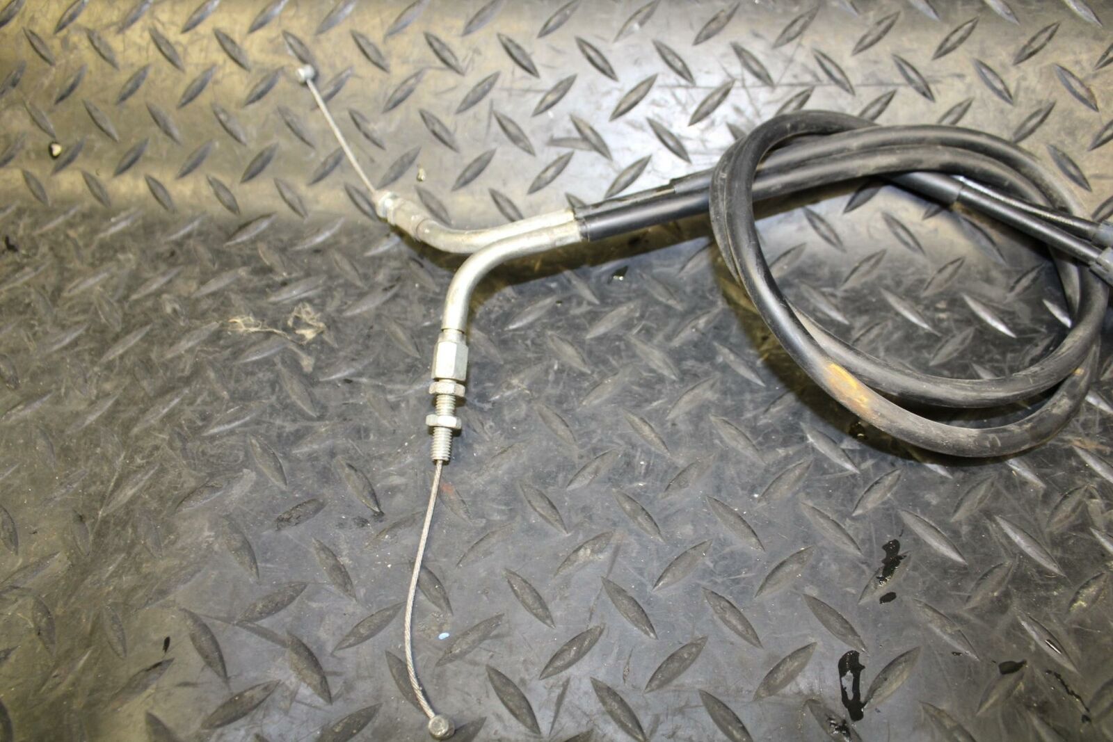 05-06 SUZUKI KATANA 750 GSX750F THROTTLE CABLES LINES bb166