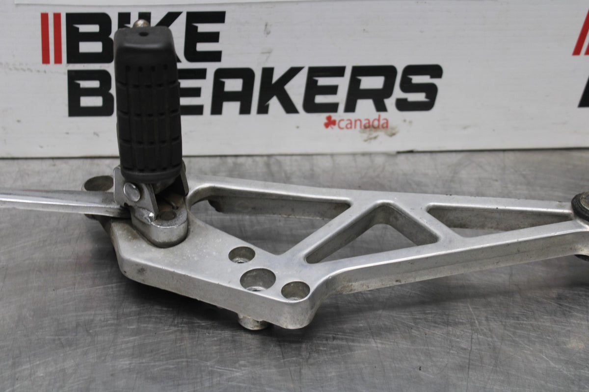 84 HONDA INTERCEPTOR 1000 VF1000F RIGHT REARSET REAR SET DRIVER FOOT PEG BB878