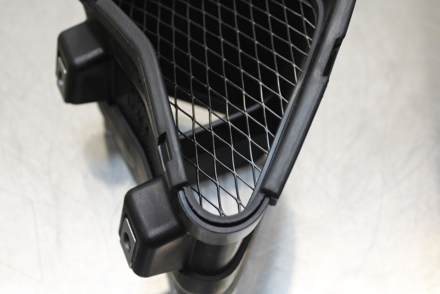 23-24 KAWASAKI NINJA ZX14R NEW!! AIR INTAKE GRILL BB141