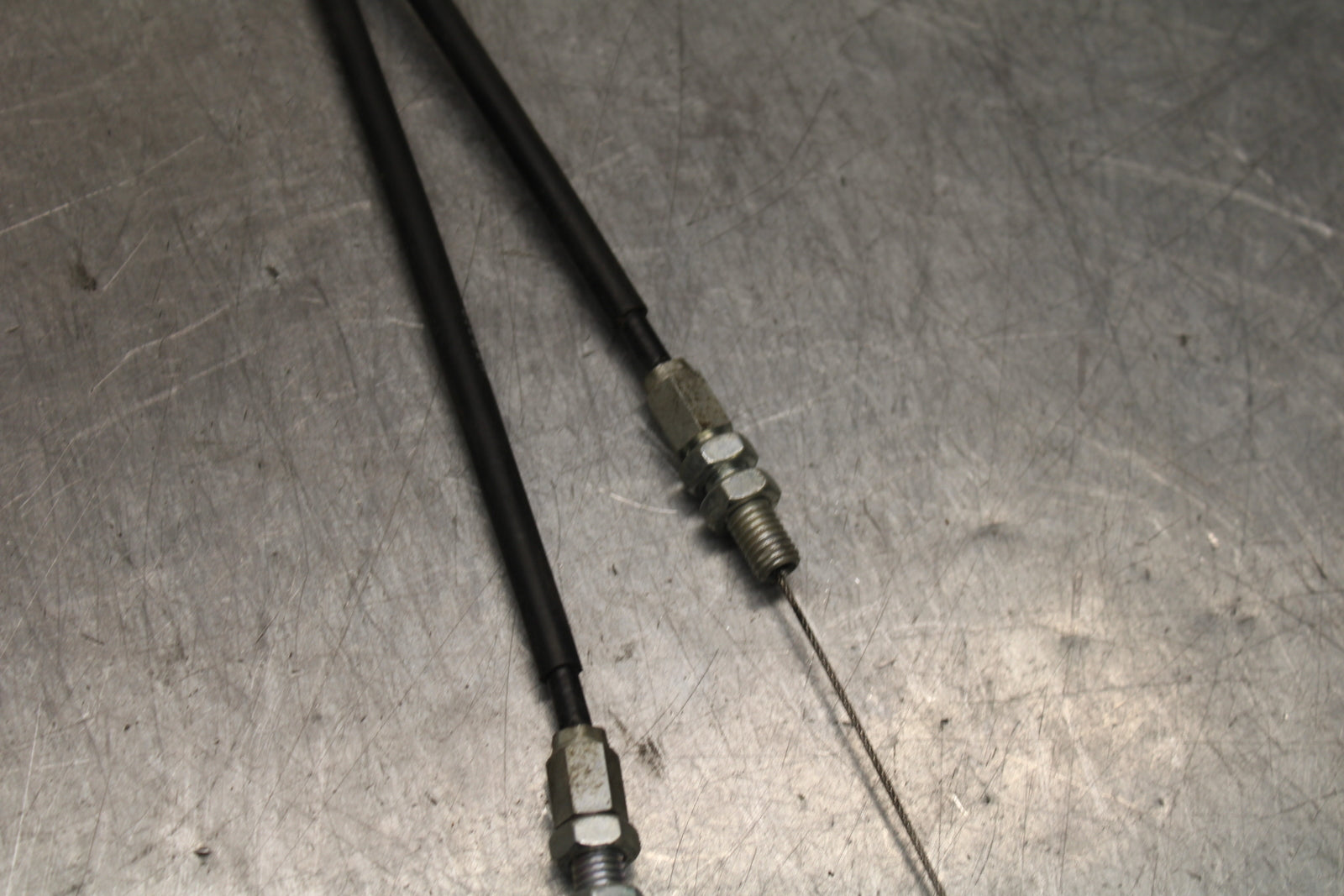 06-07 SUZUKI GSXR750 THROTTLE CABLES LINES BB110