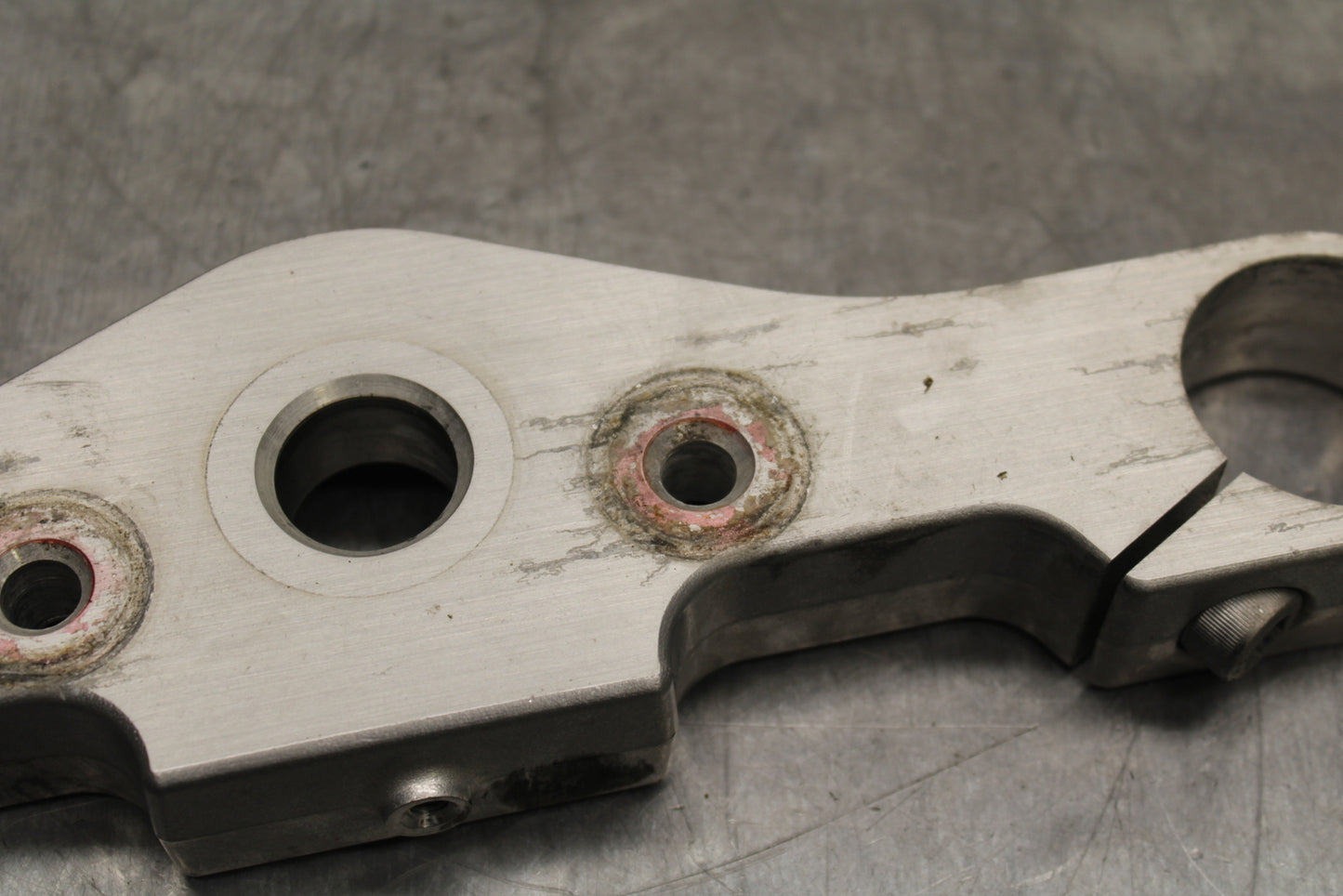 03-08 KAWASAKI VULCAN 1600 FORKS UPPER TRIPLE TREE CLAMP BB754