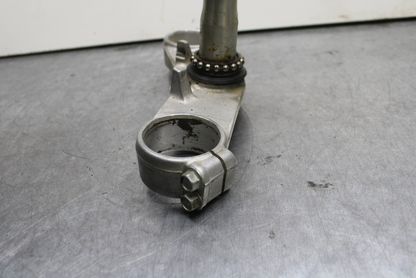 00-05 KAWASAKI NINJA ZX12R FRONT FORKS CLAMP LOWER TRIPLE TREE STEM BB121