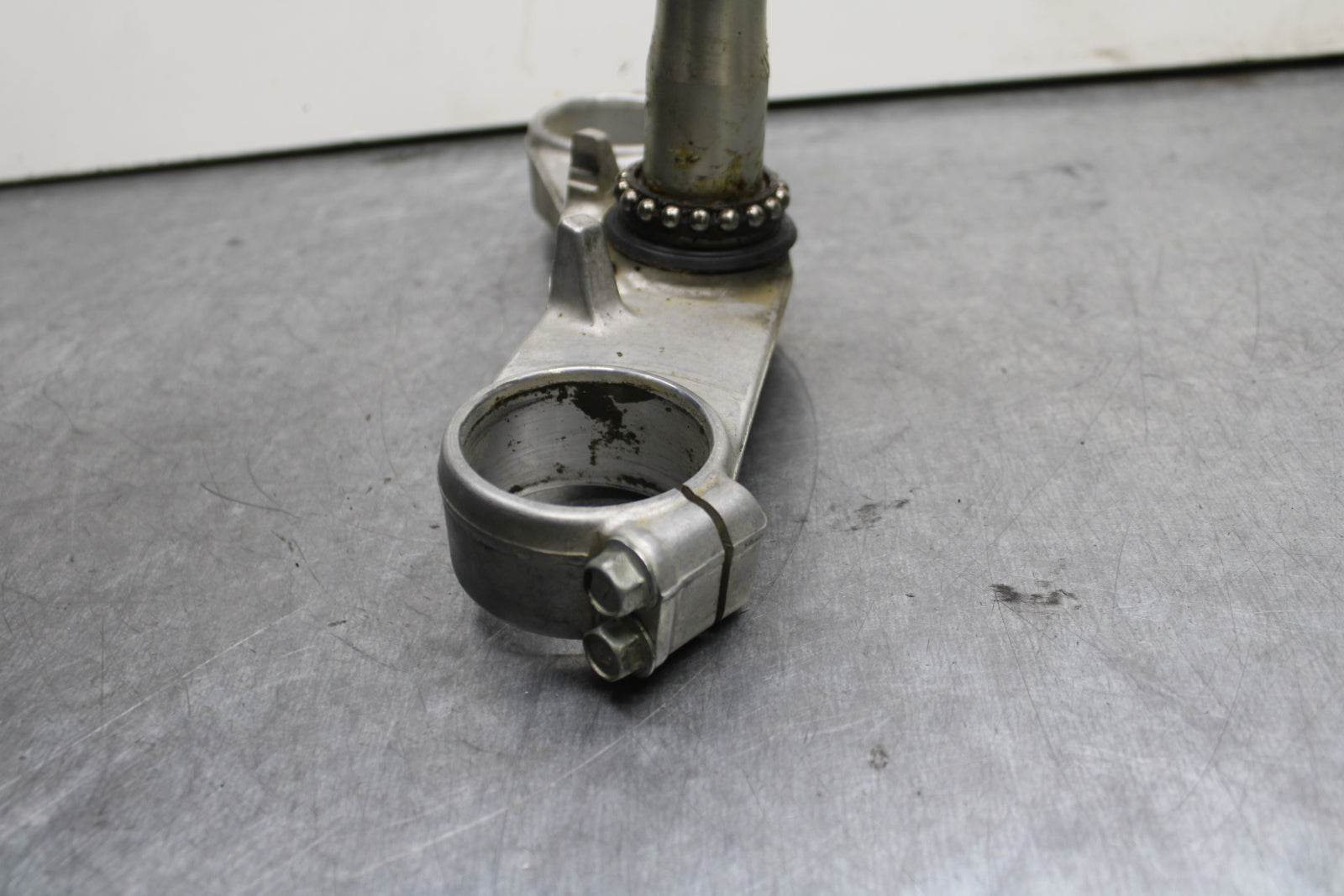 00-05 KAWASAKI NINJA ZX12R FRONT FORKS CLAMP LOWER TRIPLE TREE STEM BB121