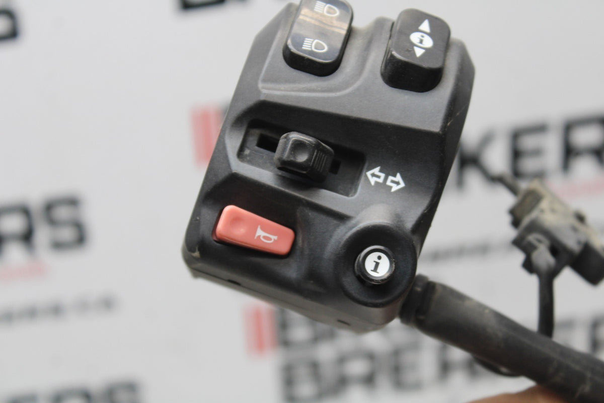15 TRIUMPH TIGER 800 LEFT CLIP ON HANDLE HORN SIGNALS SWITCH SWITCHES BB873