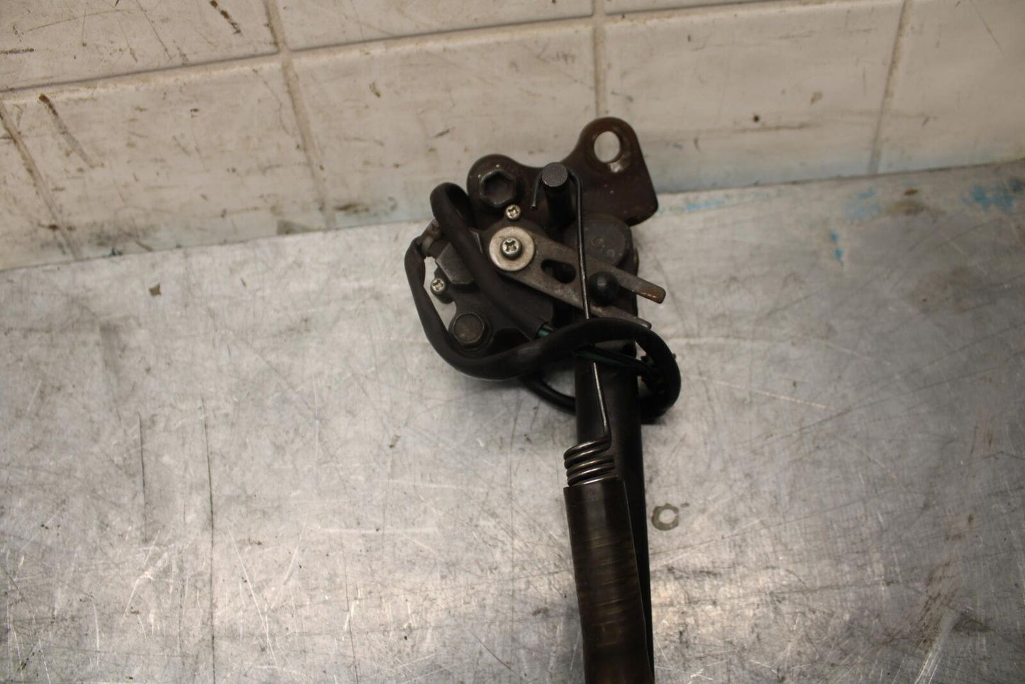 2007 Kawasaki Ninja ZX6R ZX600P KICKSTAND SIDE KICK STAND 34024-0001-18R BB47