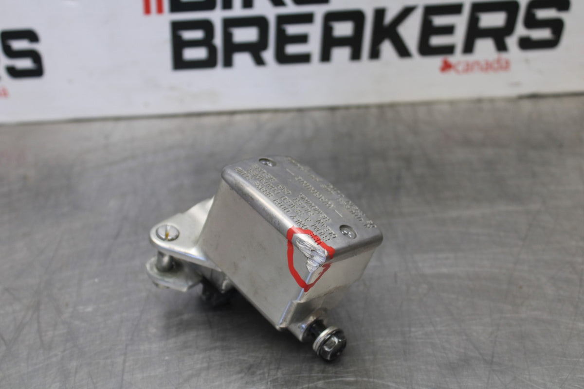 08 KAWASAKI VULCAN 1600 VN1600D NOMAD FRONT BRAKE MASTER CYLINDER BB904