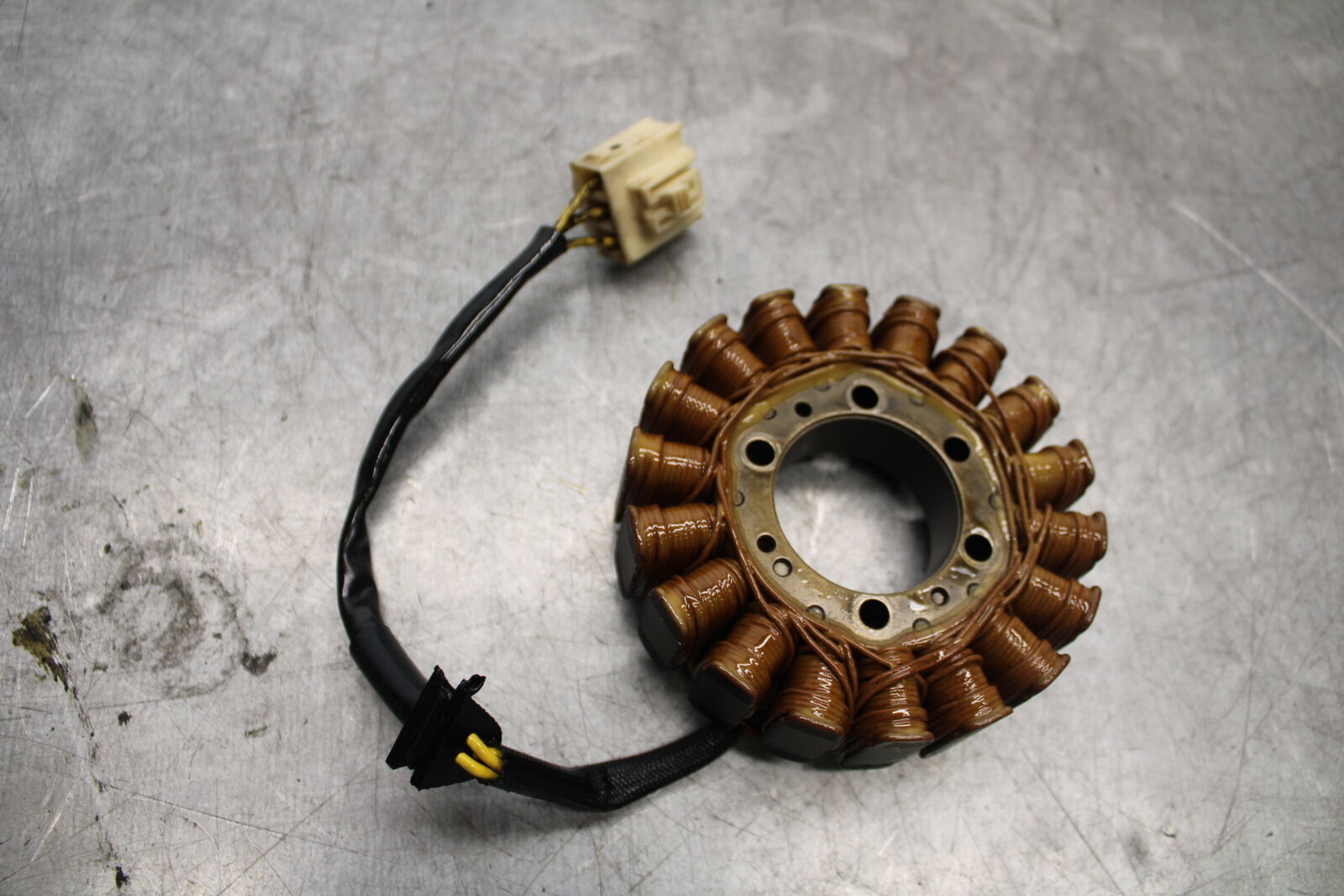 05-06 HONDA CBR600RR STATOR GENERATOR ALTERNATOR MAGNETO 31120-MEE-003 BB655