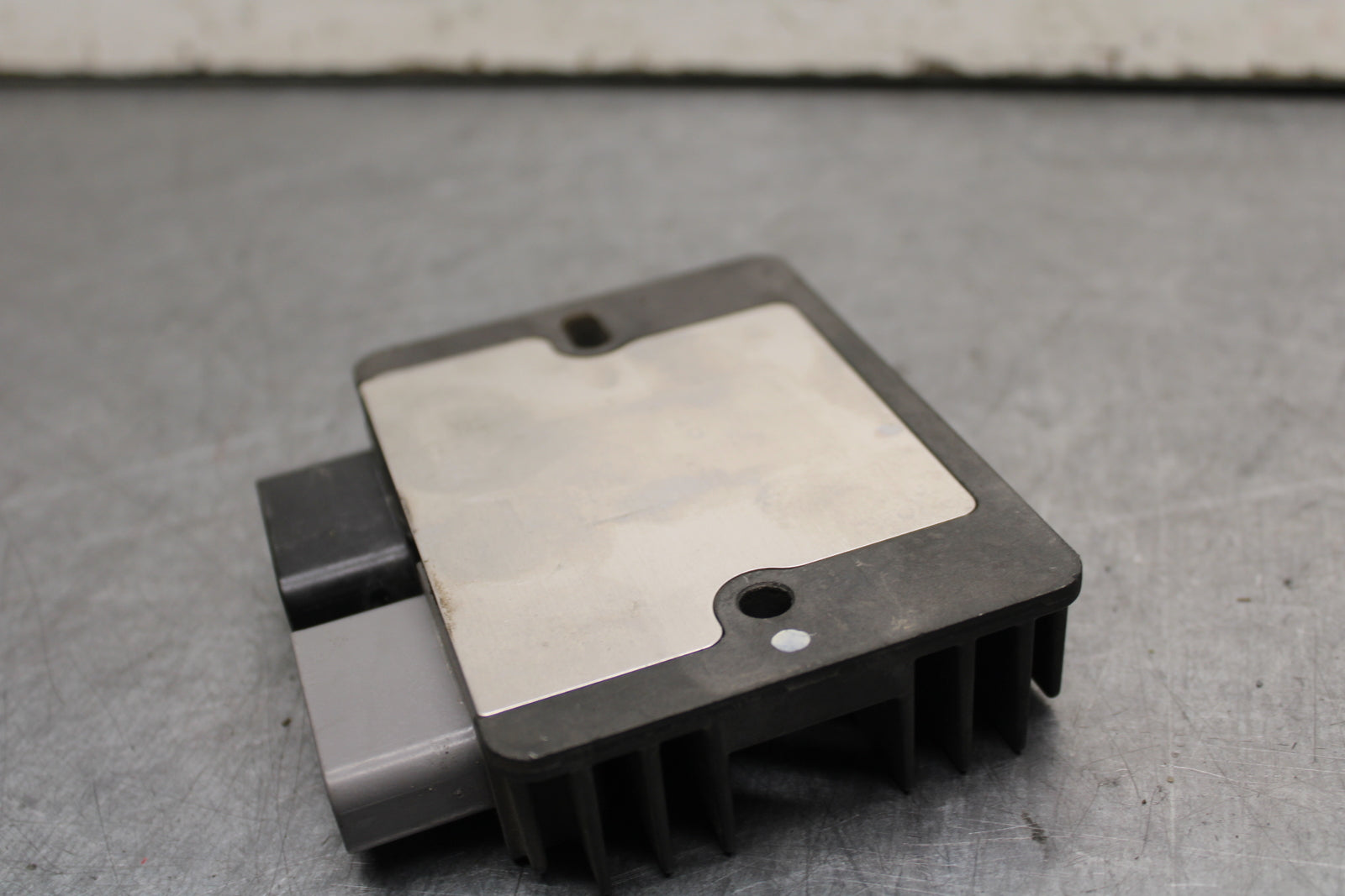 16 KAWASAKI NINJA ZX10R RECTIFIER VOLTAGE REGULATOR 21066-0748  BB650