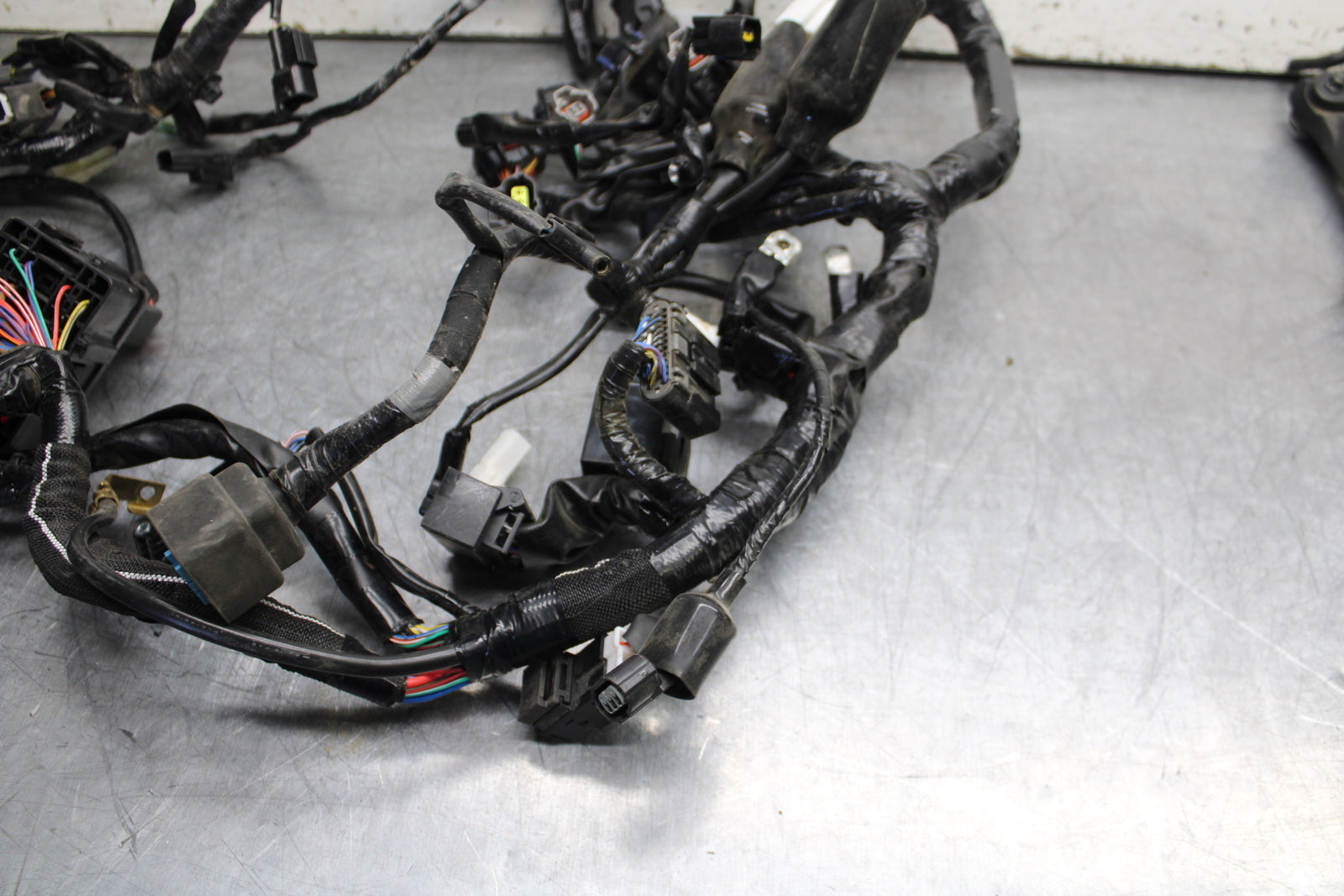 22-24 YAMAHA XSR900 MAIN ENGINE WIRING HARNESS MOTOR WIRE LOOM BB710